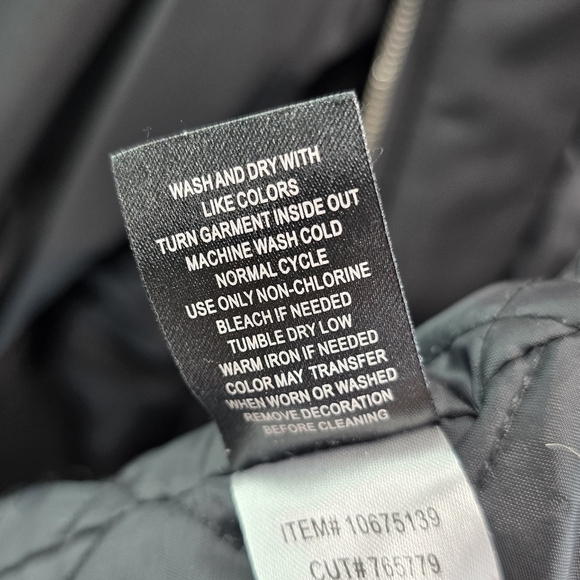 Torrid Jacket Womens 6 6X Black Coat Hooded Bomber Shell Quilted Synthetic - Picture 8 of 15